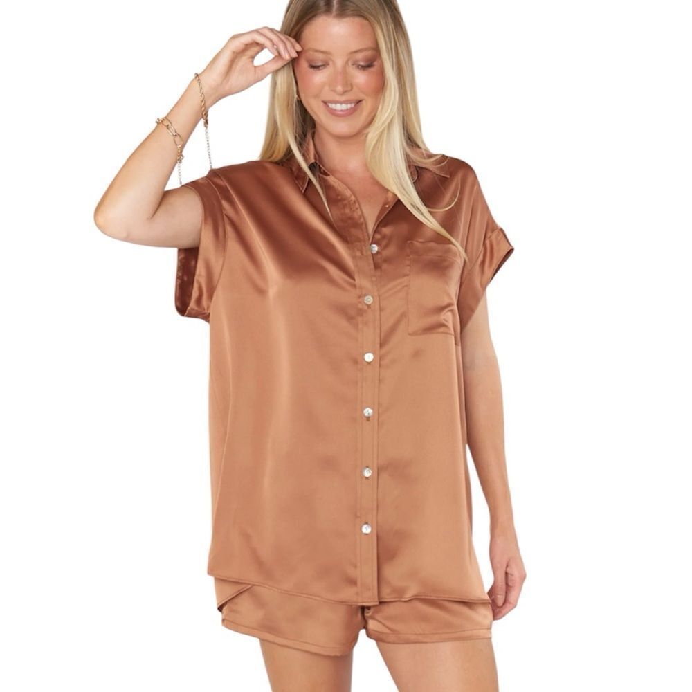 Show Me Your Mumu Best Day Button Up Size M